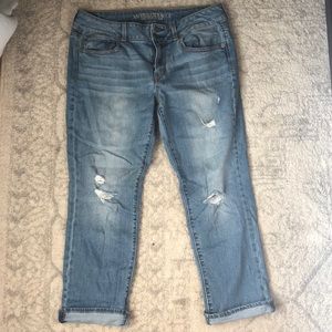 American Eagle cropped jeans